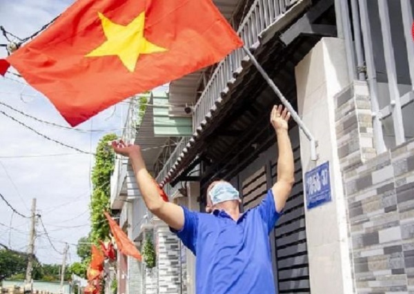 tháo dỡ cờ