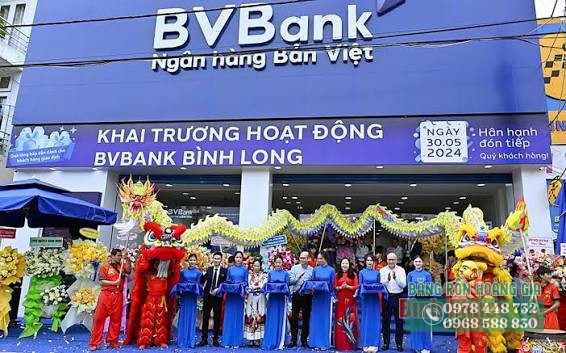Thi công khai trương ngân hàng chuyên nghiệp