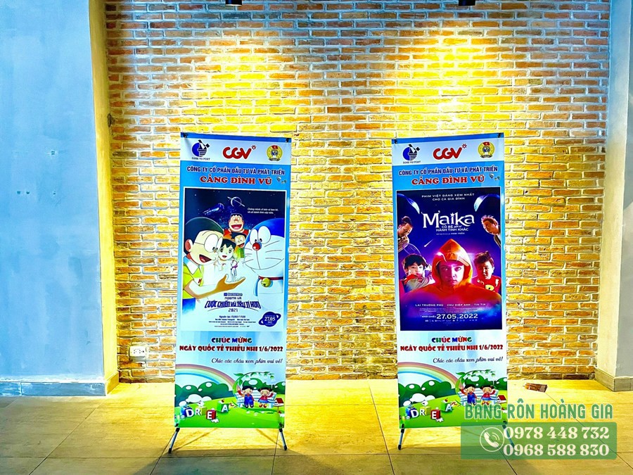 thi công backdrop ra mắt phim chuyên nghiệp