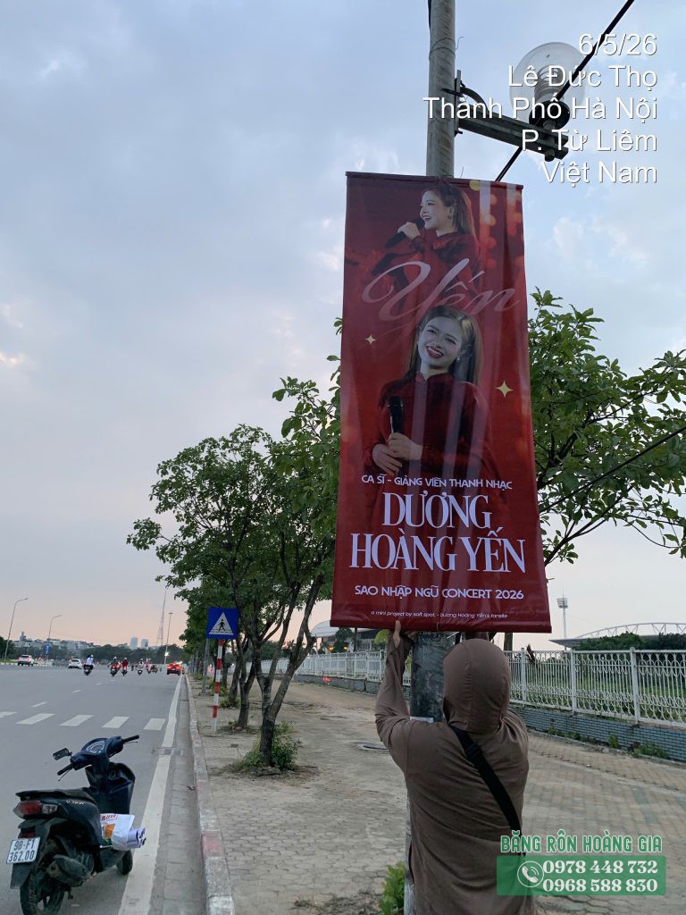 treo phướn sự kiện fan project ca sĩ Dương Hoàng Yến tại đường Lê Đức Thọ Hà Nội