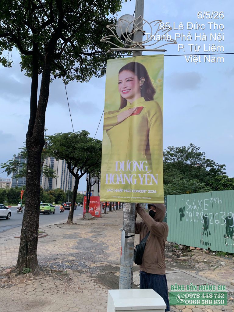 treo phướn sự kiện fan project ca sĩ Dương Hoàng Yến tại đường Lê Đức Thọ Hà Nội