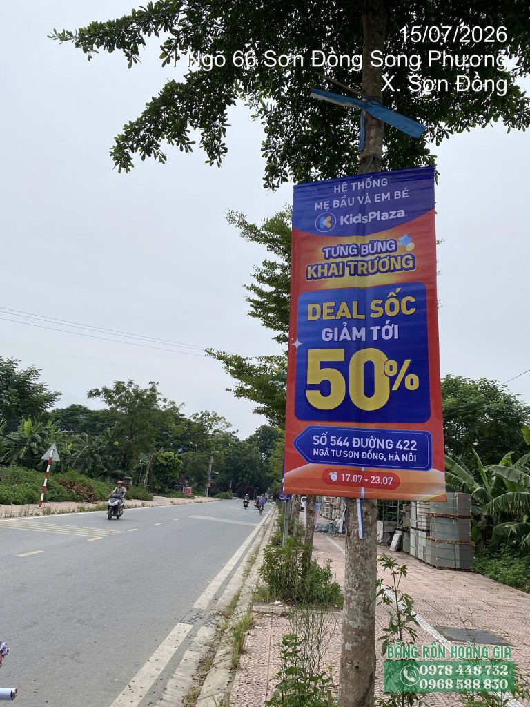 Phướn quảng cáo Hà Nội thực tế trên đường Nguyễn Viết Thứ