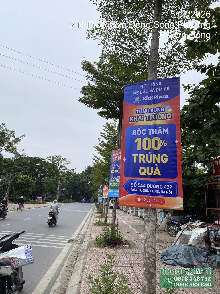 Phướn quảng cáo Hà Nội thực tế trên đường Nguyễn Viết Thứ