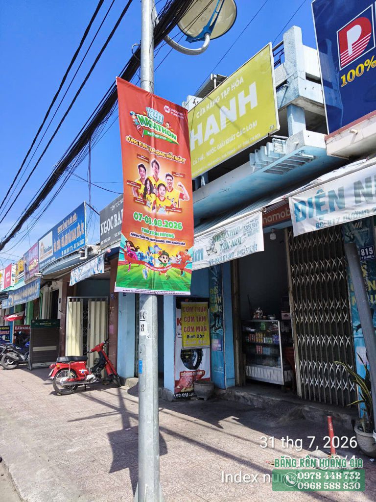 treo băng rôn Nha Trang đường 2 Tháng 4