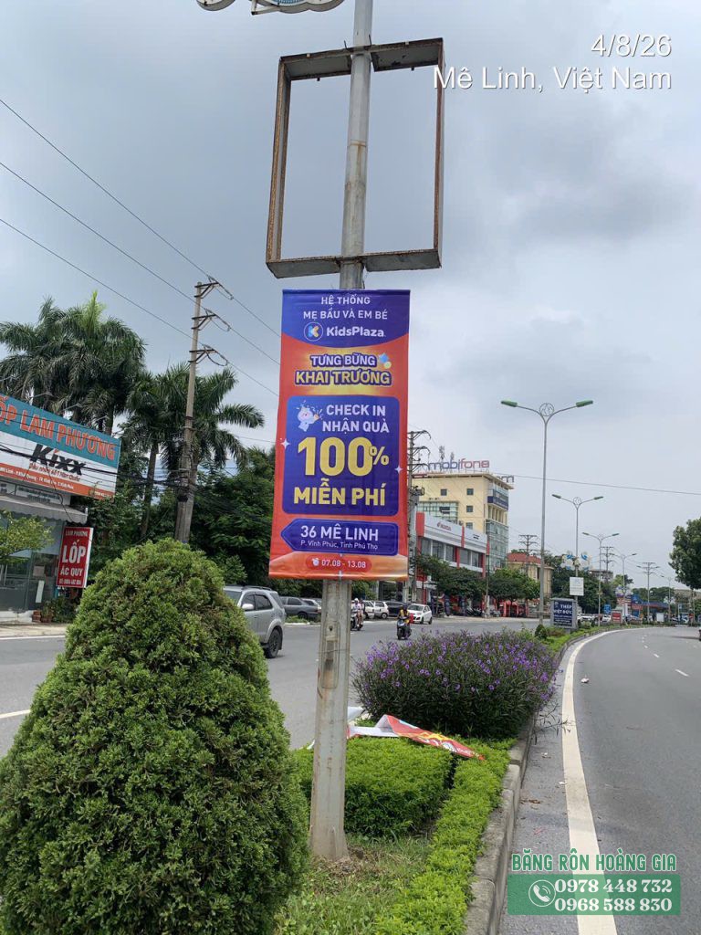 Thi công treo phướn Vĩnh Phúc trên đường Mê Linh