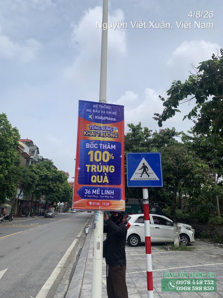 Treo phướn Vĩnh Phúc trên tuyến Nguyễn Viết Xuân