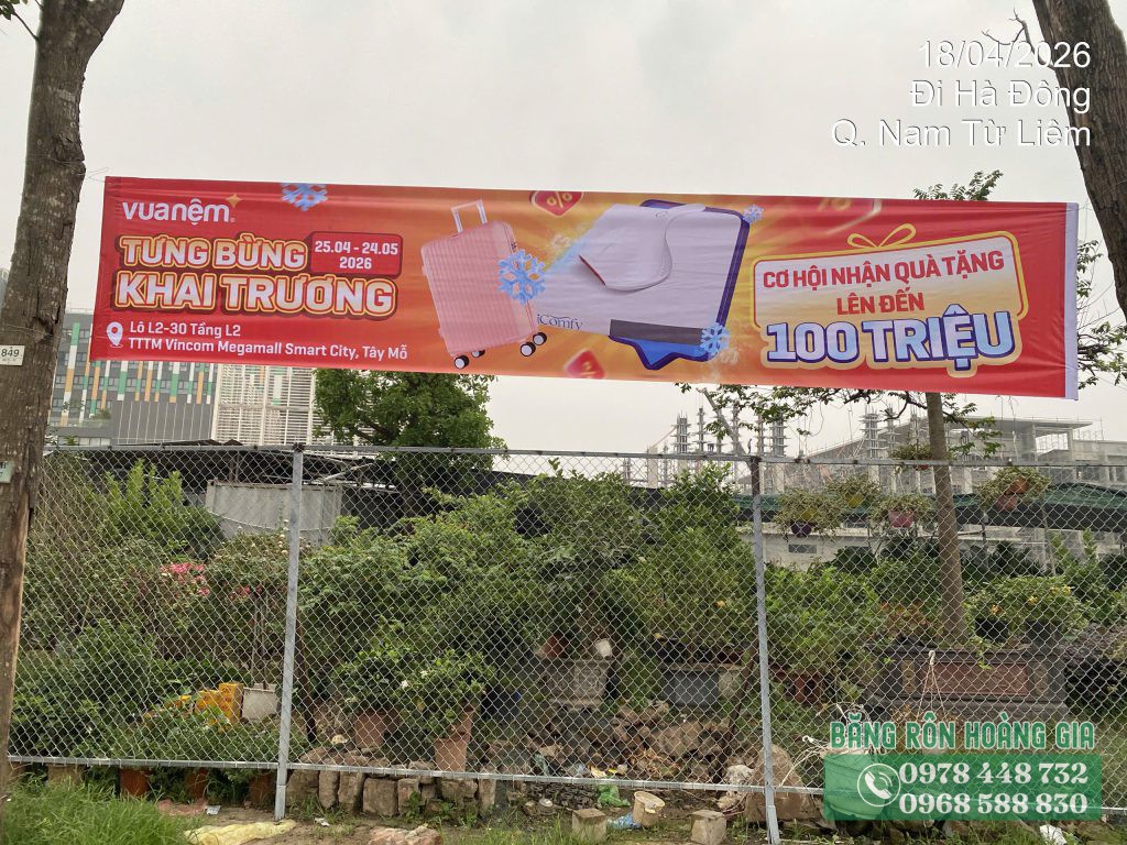 treo phướn vua nệm 