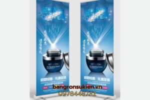 Standee Quảng Cáo Mỹ Phẩm: Tăng Nhanh Doanh Số Với Chi Phí Thấp