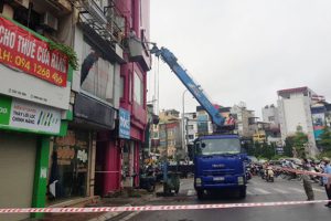 Dịch vụ tháo dỡ biển quảng cáo